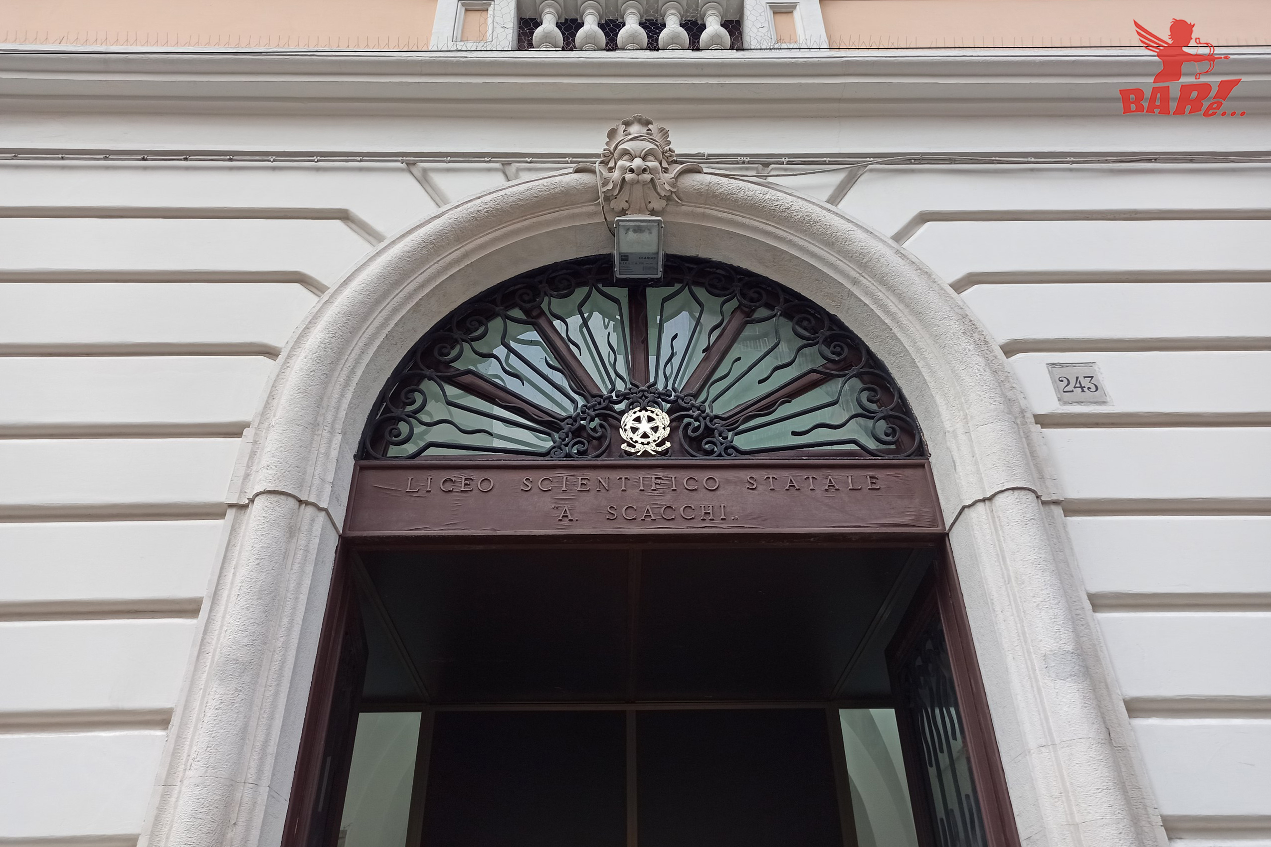 Palazzo Chartroux La Sede Del Primo Liceo Scientifico Di Bari 