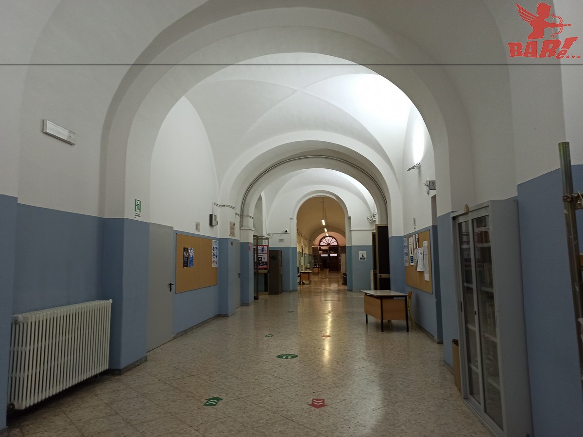 Palazzo Chartroux la sede del primo liceo scientifico di Bari